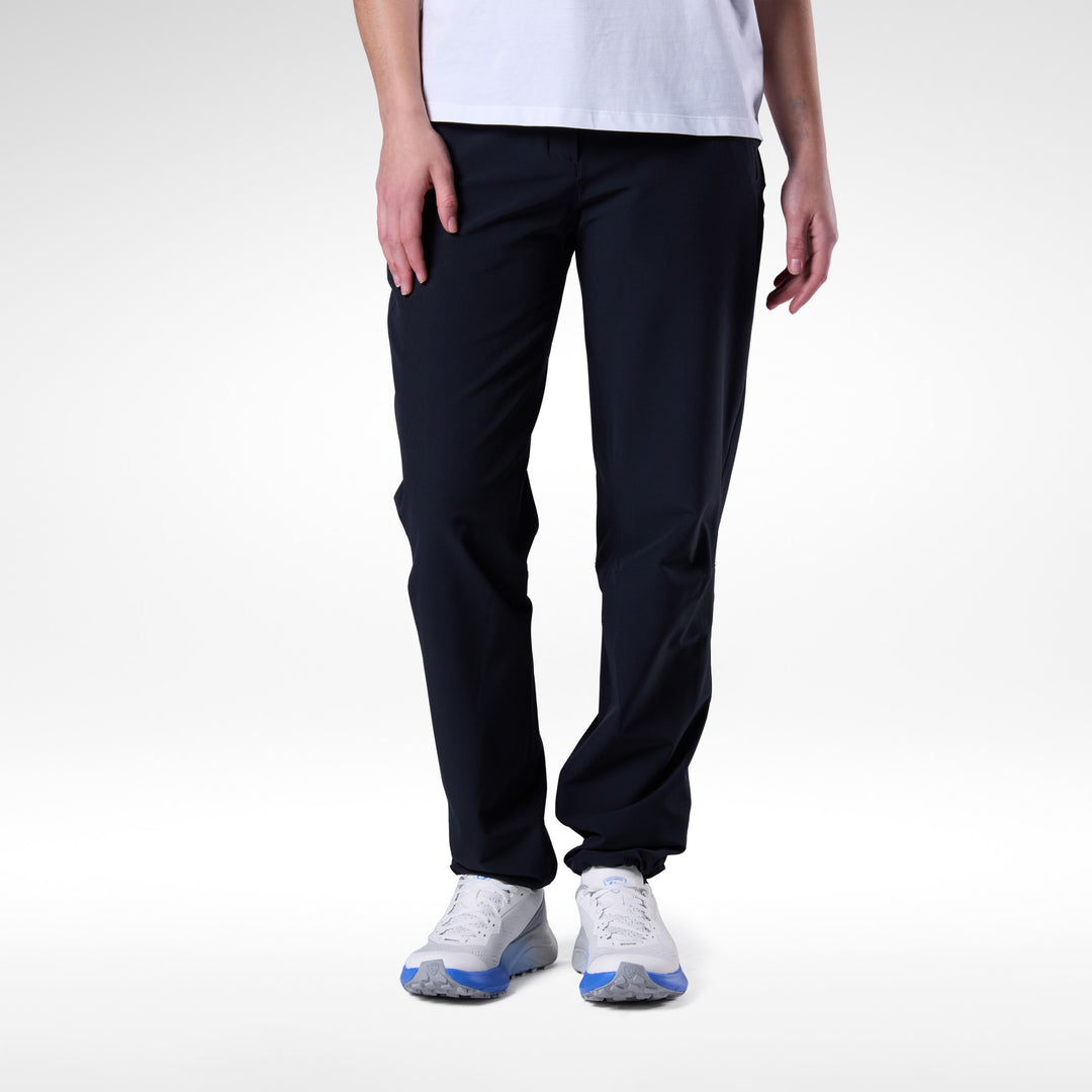 PANTALON OUTDOOR MUJER TECH CHINO - BLACK